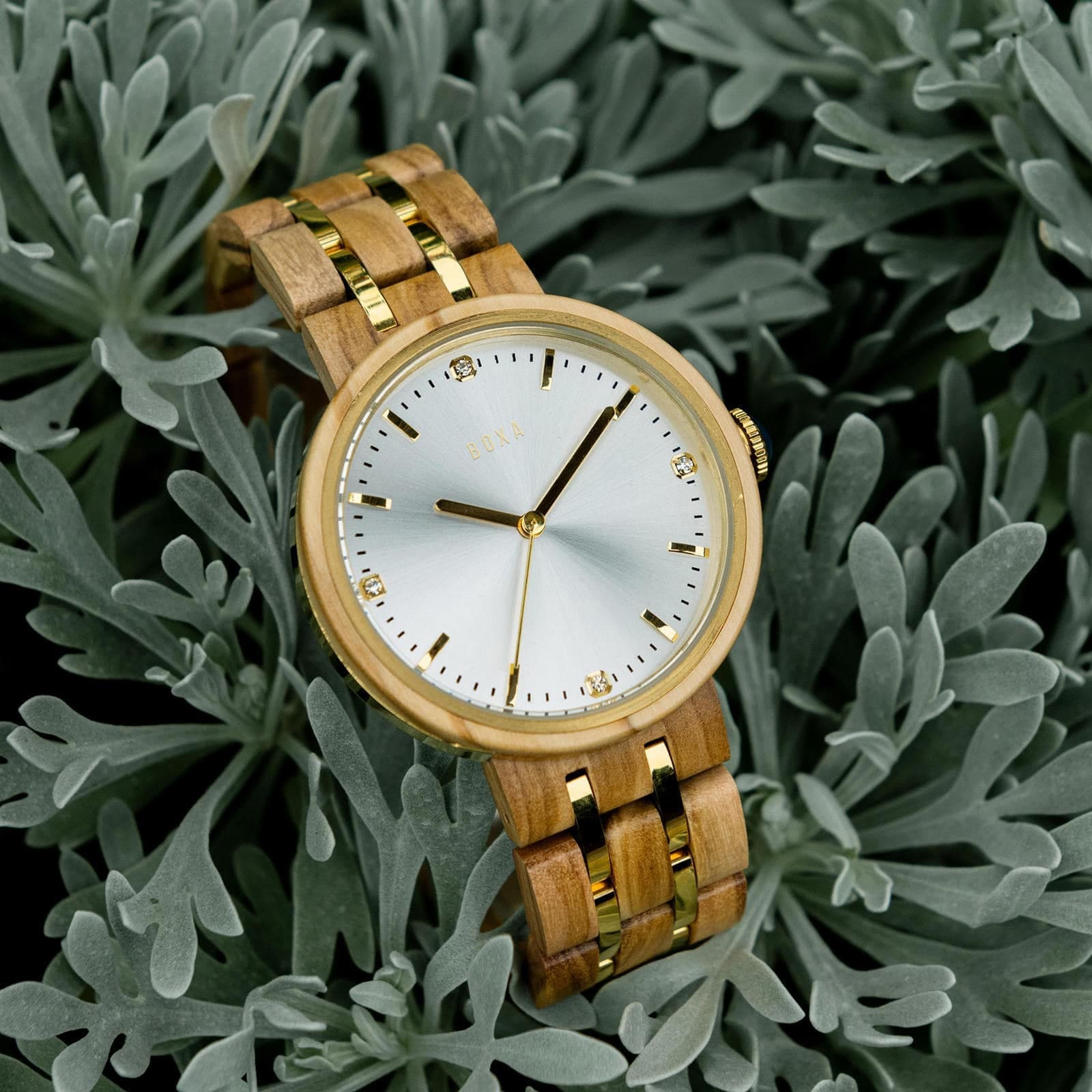The Royal Pearl Wooden Watch BOXA Lifestyle